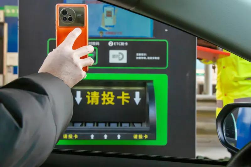 近日，对于网友提出的取消ETC设备的建议，交通运输部作出回应，表示ETC办理遵循