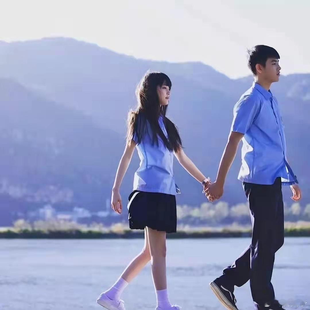 网友说他俩挺有夫妻相[捂脸哭]​​​