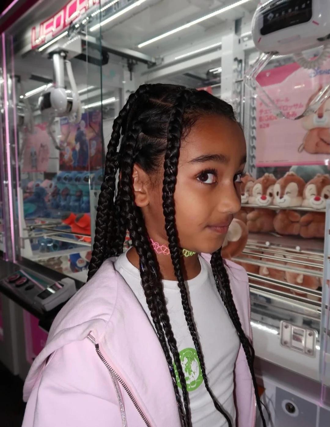 金卡戴珊小女儿👧🏻chicagowestkim和Khloe带小孩日本行欧美