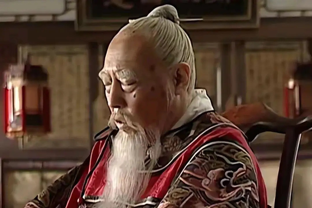 直到现在我才明白，什么是屠龙少年变恶龙，严嵩的一生简直就是活教材！这哥们儿年轻时可真是个狠角色，9岁
