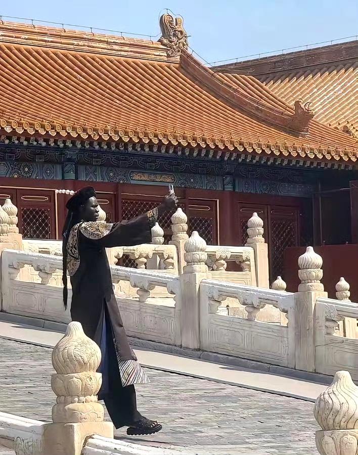 什么鬼，吓一跳。