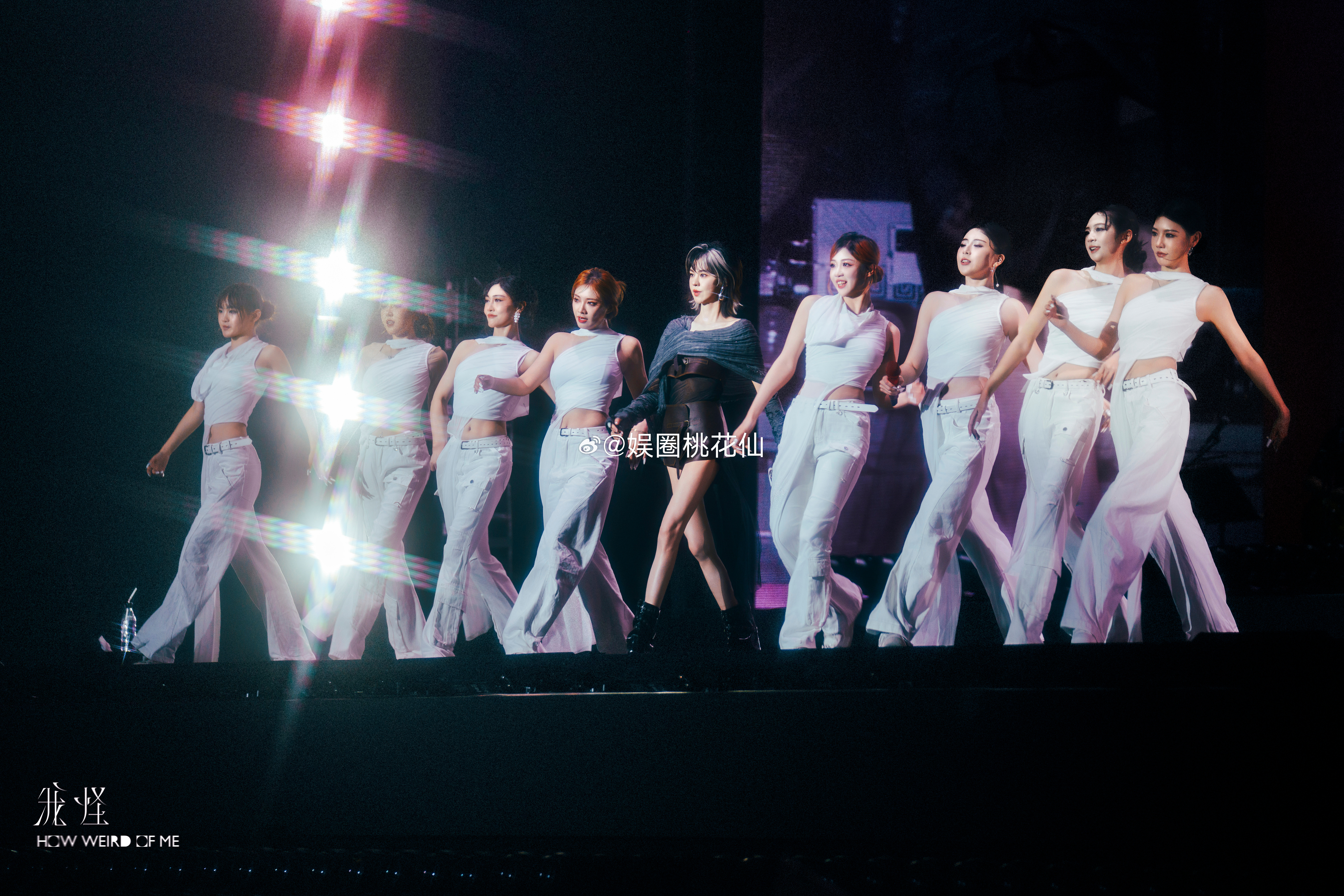 郁可唯真不把我们当外人演唱会现场居然跟大家聊起了家里的宠物，连猫咪拆家的糗事都