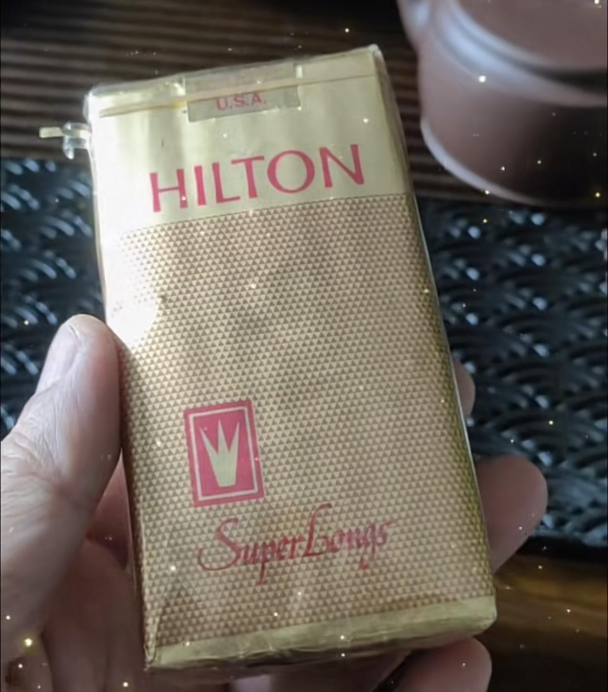 抽烟是96年入的坑！当初来深圳龙岗有一年多了吧，那时希尔顿4块一包，确实浓，抽