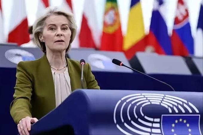 整个中国外贸圈现在最危险的信号，不是欧盟那条新规，而是圈子里出奇的安静。做外贸的