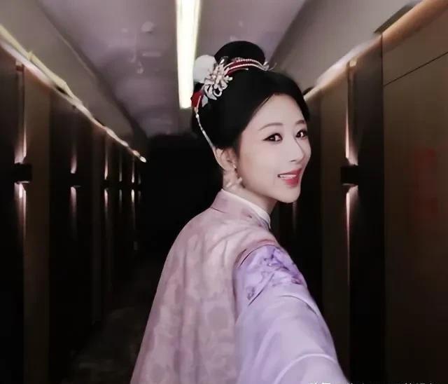 杨紫口碑下滑只是前菜，刘亦菲赵丽颖辛芷蕾同场竞技，谁才是内娱真正的定海神针“杨紫