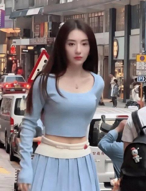 方媛怎么突然那么漂亮了？长发披肩，好像张柏芝啊！感觉比张柏芝好看，而且38岁了，