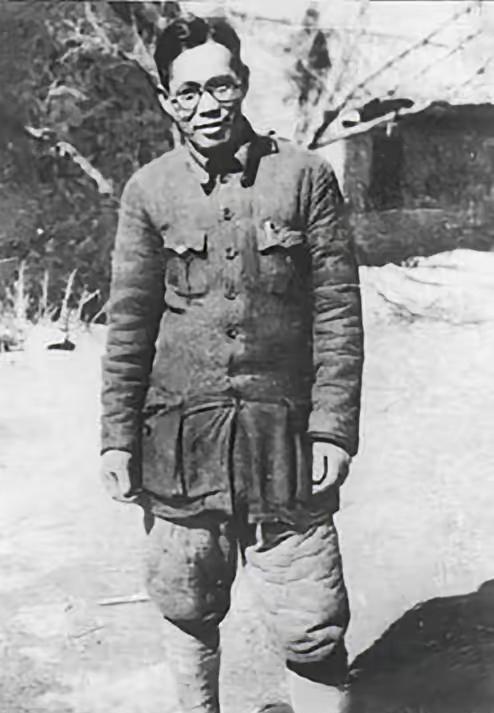 1947年，359旅主任刘亚生被俘，胡宗南叫来女部下：今晚拿下他！为了能够尽快