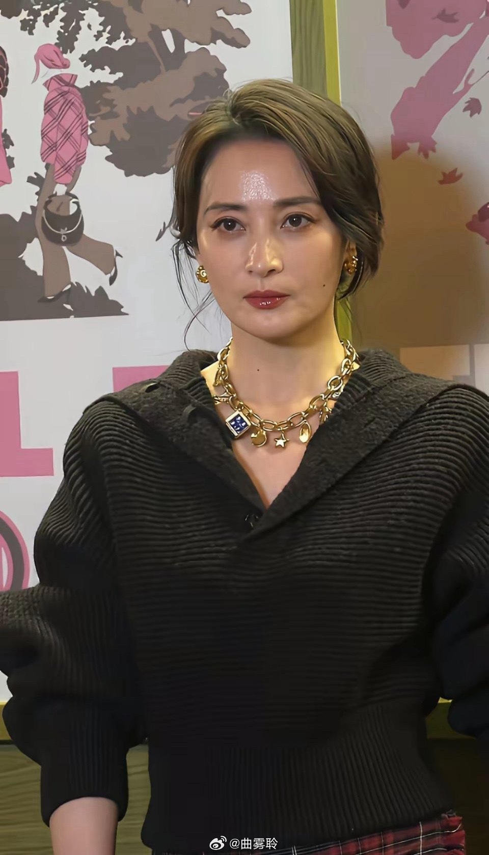 蒋勤勤50岁的状态，不愧是纯元，法拉利老了还是法拉利。