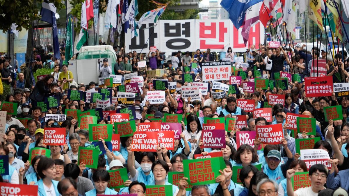 韩国政府正在考虑是否派兵参与美国在霍尔木兹海峡的军事行动，已经引发韩国民众的担心