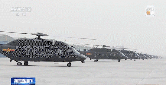 “空中突击旅”的直升机排成排，一眼望不到边！