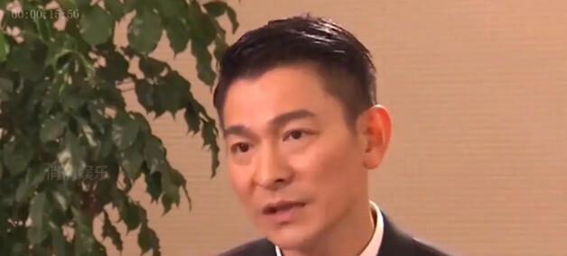 刘德华投了500万给宋小宝拍电影，最后电影拍完了，宋小宝捧着400万现金原封不动