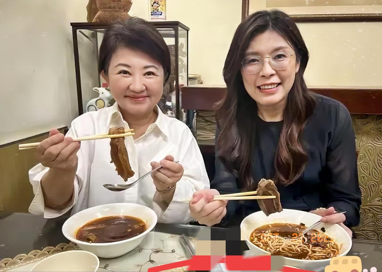 卢秀燕2028要凉？郑丽文一句话炸翻蓝营，绿营趁机搅局“韩文配”卢秀燕没机