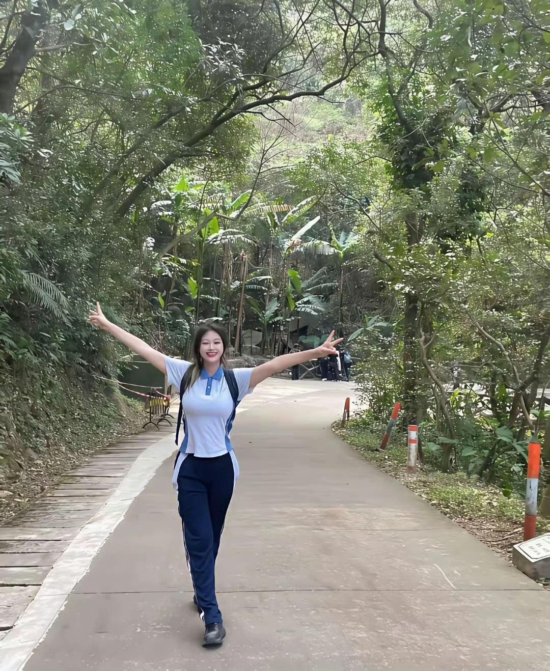 拥抱自然，感受自由！🌳💚