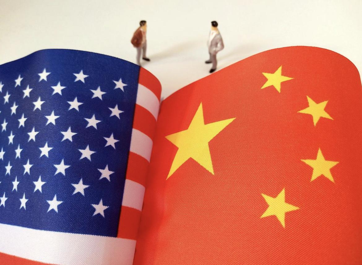 中美同一天调关税，这招“以彼之道还施彼身”太绝了！11月5日，特朗普前脚刚签