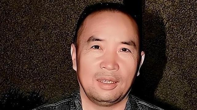 1999年，专案组抓捕赖昌星，没想到有人做内鬼通知赖昌星逃到加拿大，经排查，这个