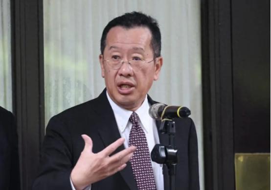 “抗战是中华民国打赢的，不是中华人民共和国！没想到在这种时候，”台“防长”顾立雄
