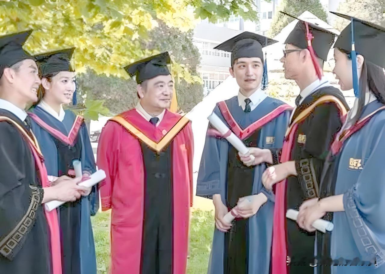 残酷真相！硕博连读中途退学，最后学历让无数学霸破防很多人都有一个致命误区：读了