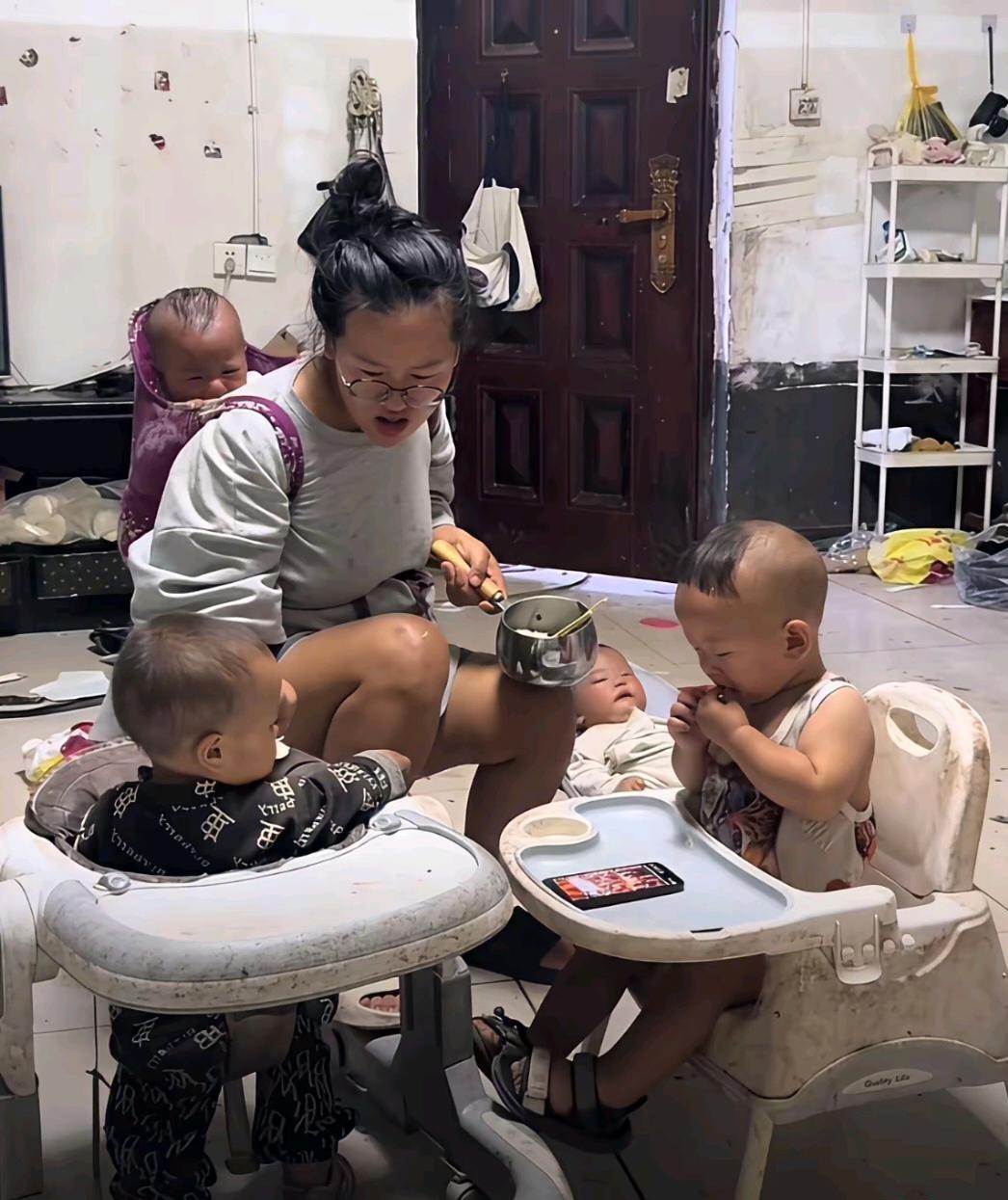 不可思议！90后农村宝妈，生4个孩子自己带，累并快乐着网上见这几张照片，让人