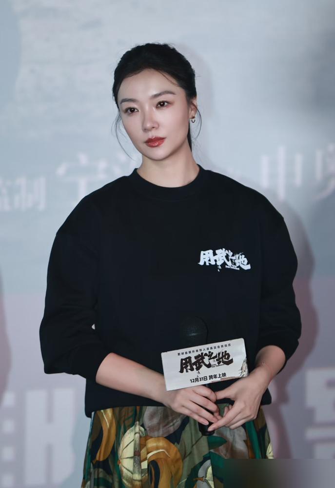 齐溪最狠的报复，不是再嫁王传君，是她7年前就看穿了宋宁峰的底牌。现任疯魔撕扯