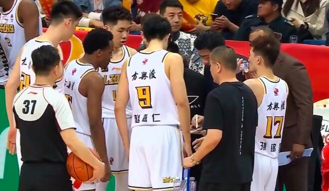 目前CBA力争夺冠五强，只有一强夺冠可具备两优点新赛季目前从人员补充来看，力争