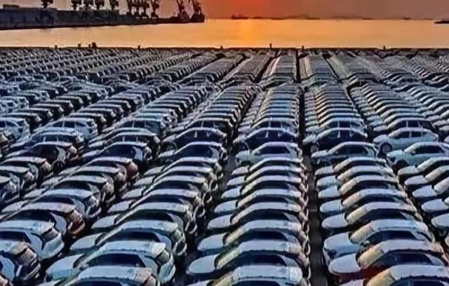 非要打垮中国？最大“敌人“出现！这次不是美国，普京成最大赢家。中俄汽车贸易，