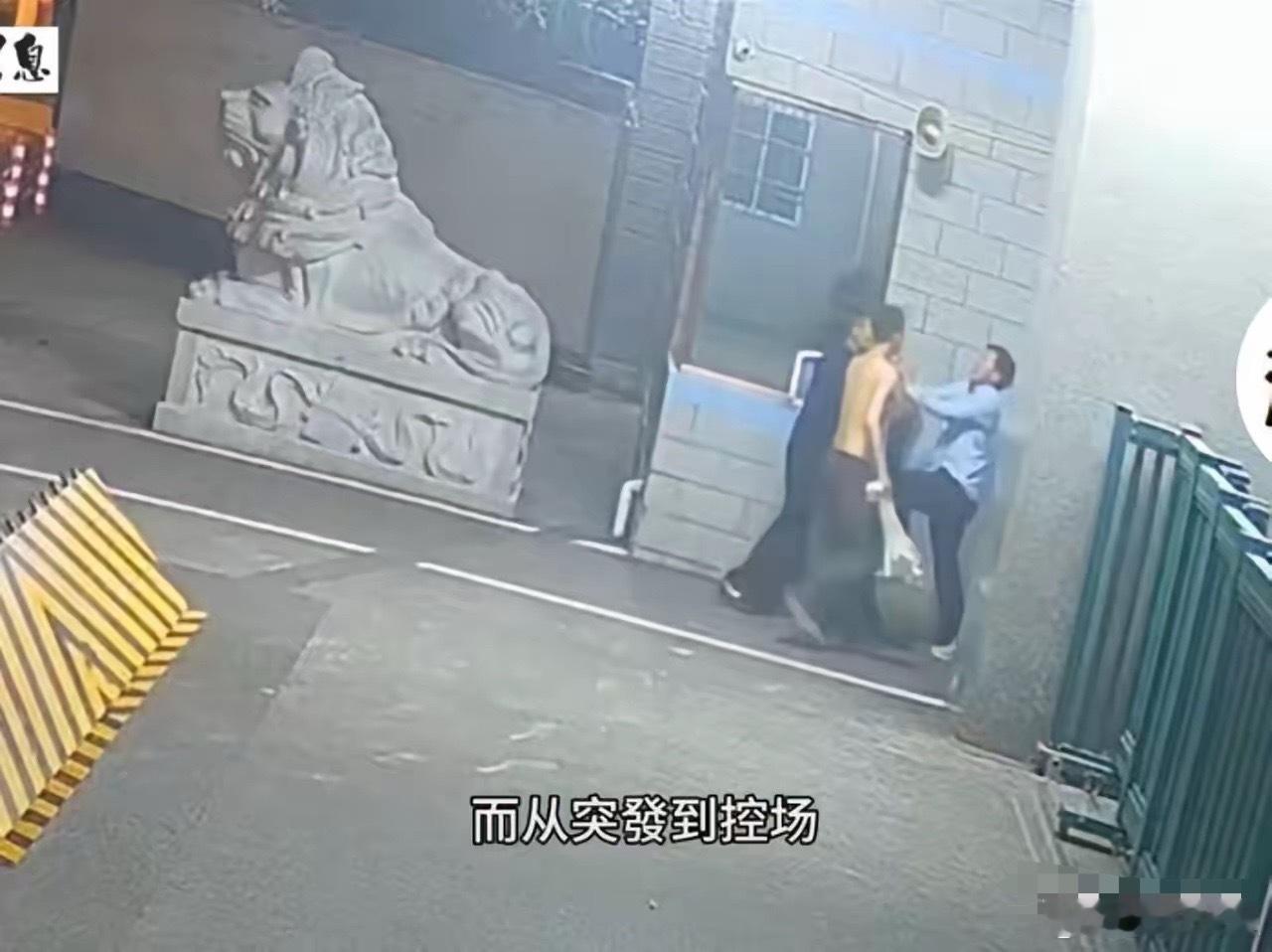 女子推搡执勤哨兵，将受法律惩罚！一、事件经过（四川广元，5月10日凌晨）-00