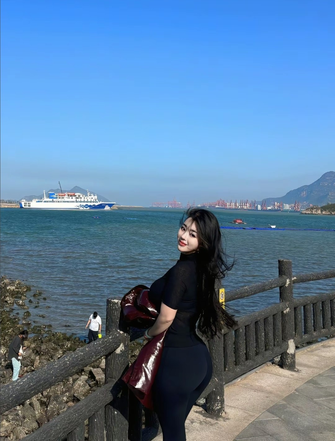 生活不会完美，但可以精彩。每天带着微笑，迎接每一个小确幸！