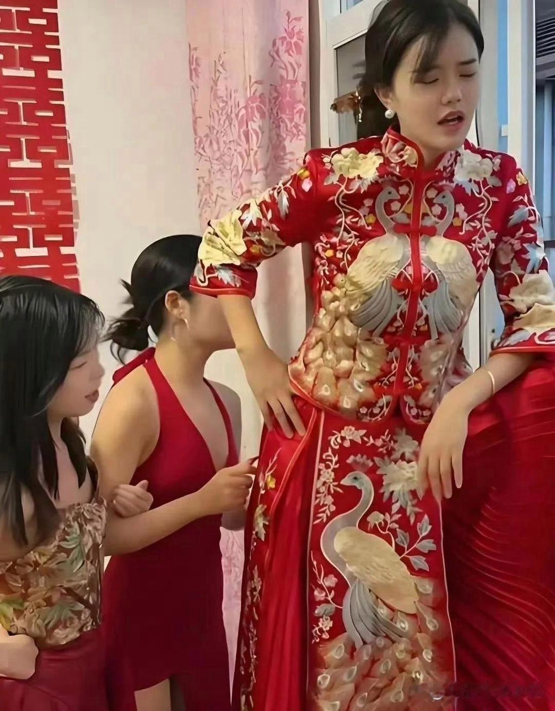看的出来新娘是真急了​​​