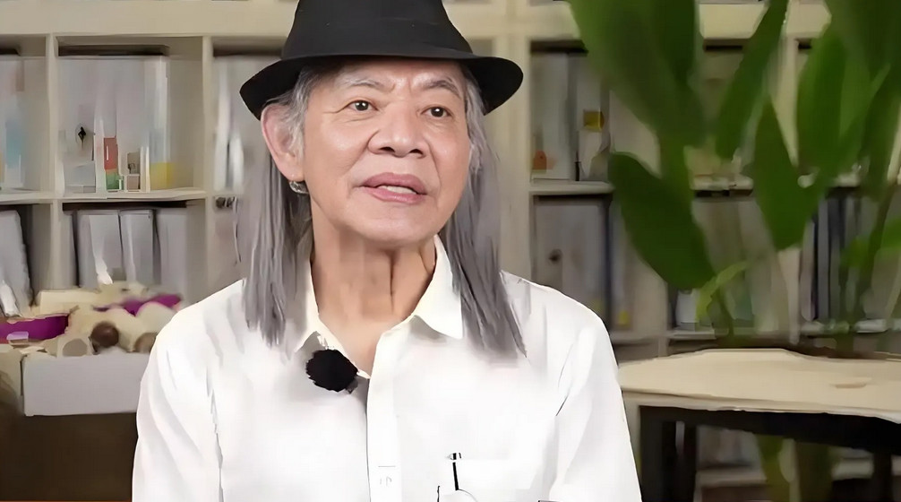 说到给少林寺捐东西，漫画家蔡志忠的做法挺让人佩服。他计划捐赠的财物总值约200