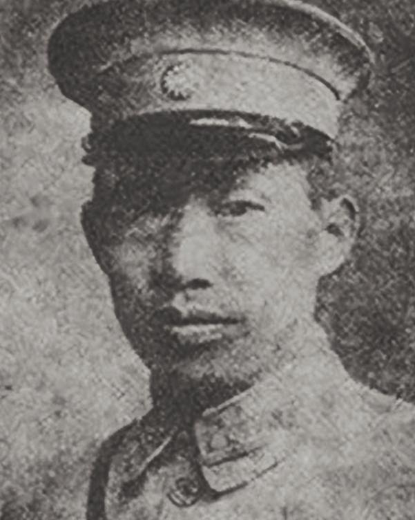 1935年，王家烈送张学良登机，张得知他没坐过飞机，便邀他同坐。没想到刚起飞，张