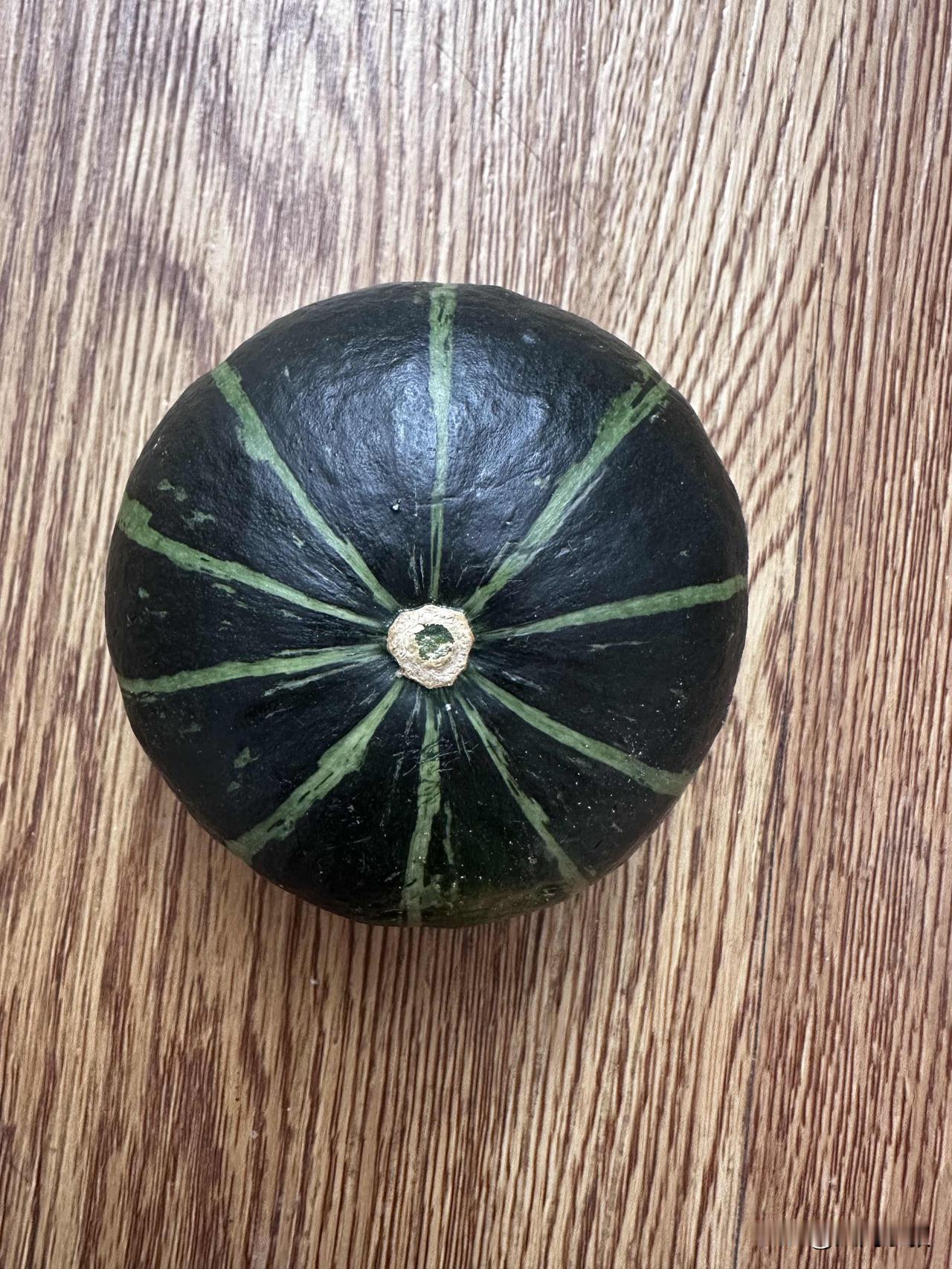 优雅的青菜白净的白菜挺拔的蒜苗抱团的卷心菜都火了？怎么能少了我这个小南