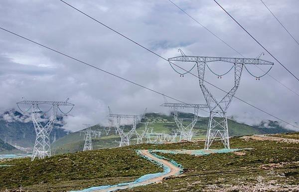 欧美至今没明白，中国科技大爆发为何这么多？原因就在电力上。中国的能源分布简直是道