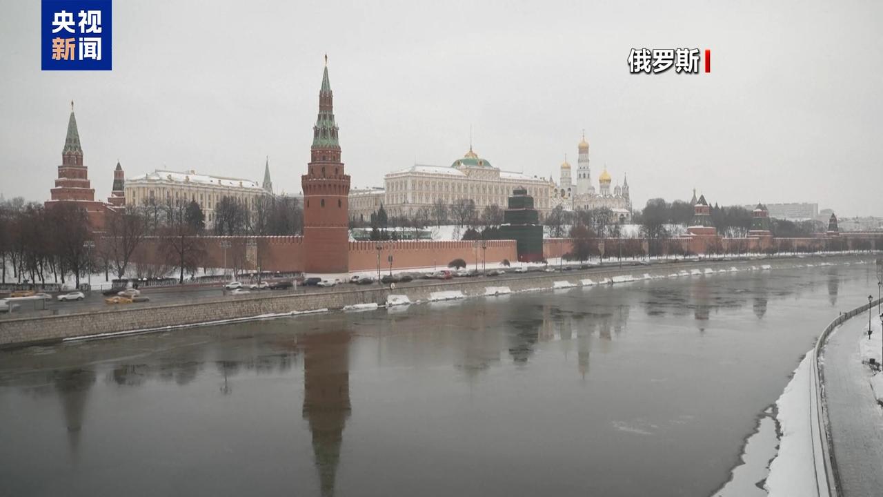 又一刀4月2日，俄罗斯联邦政府宣布，将该国石油产品生产商的汽油临时出口限制延长