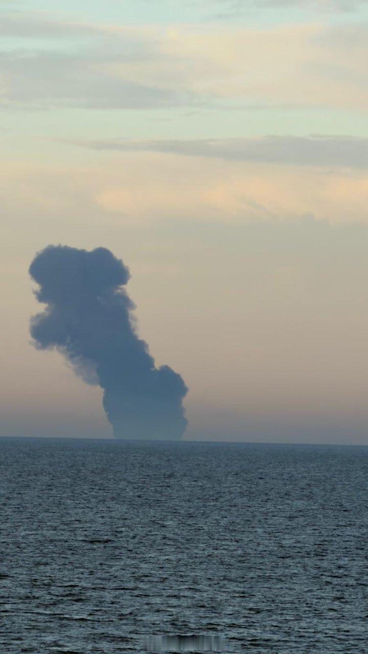 当地时间11月28日下午，两艘驶向俄罗斯新罗西斯克港的油轮在土耳其北部海域遇袭起