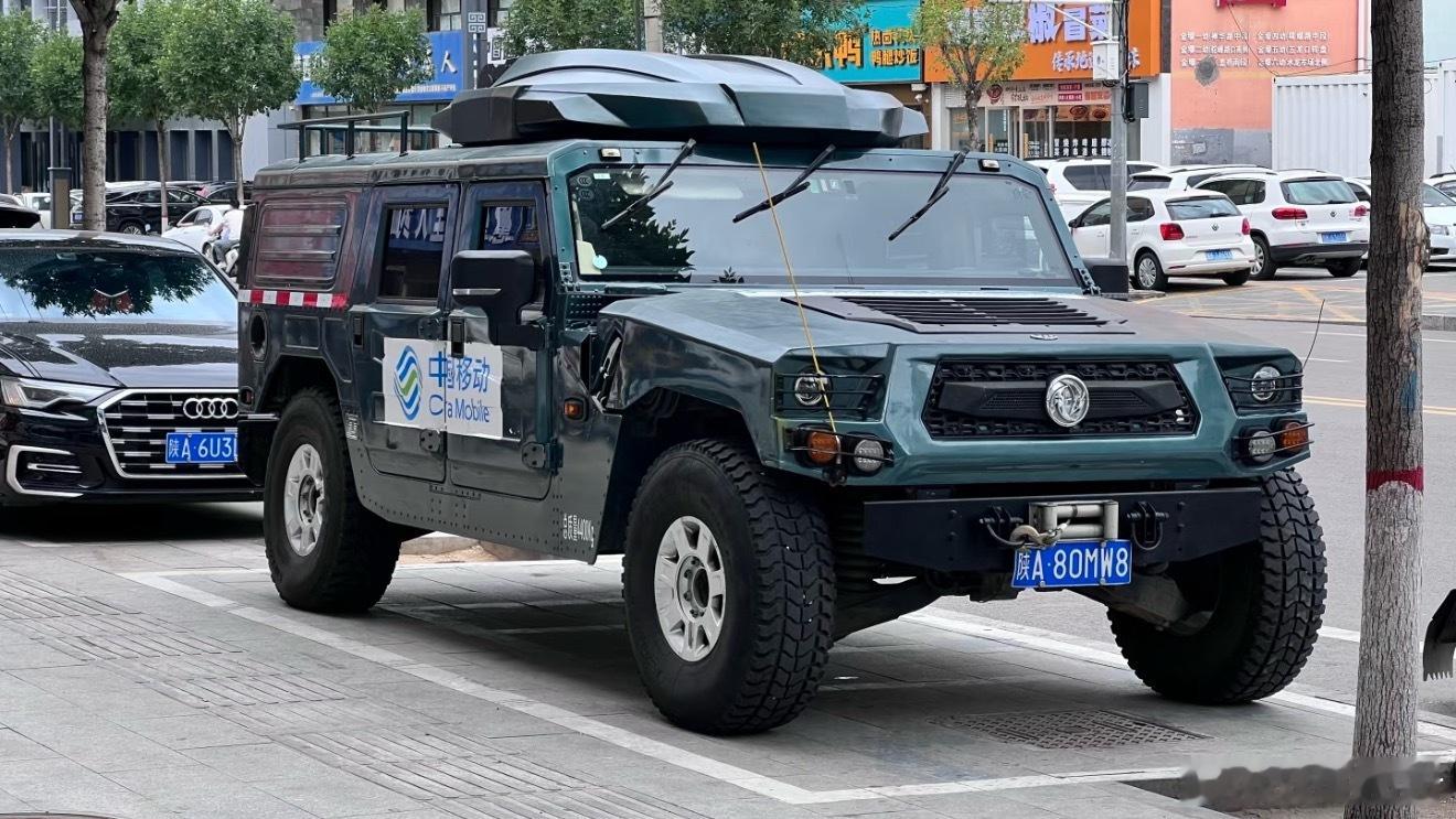 这可真是移动通信车[捂脸哭]​​​