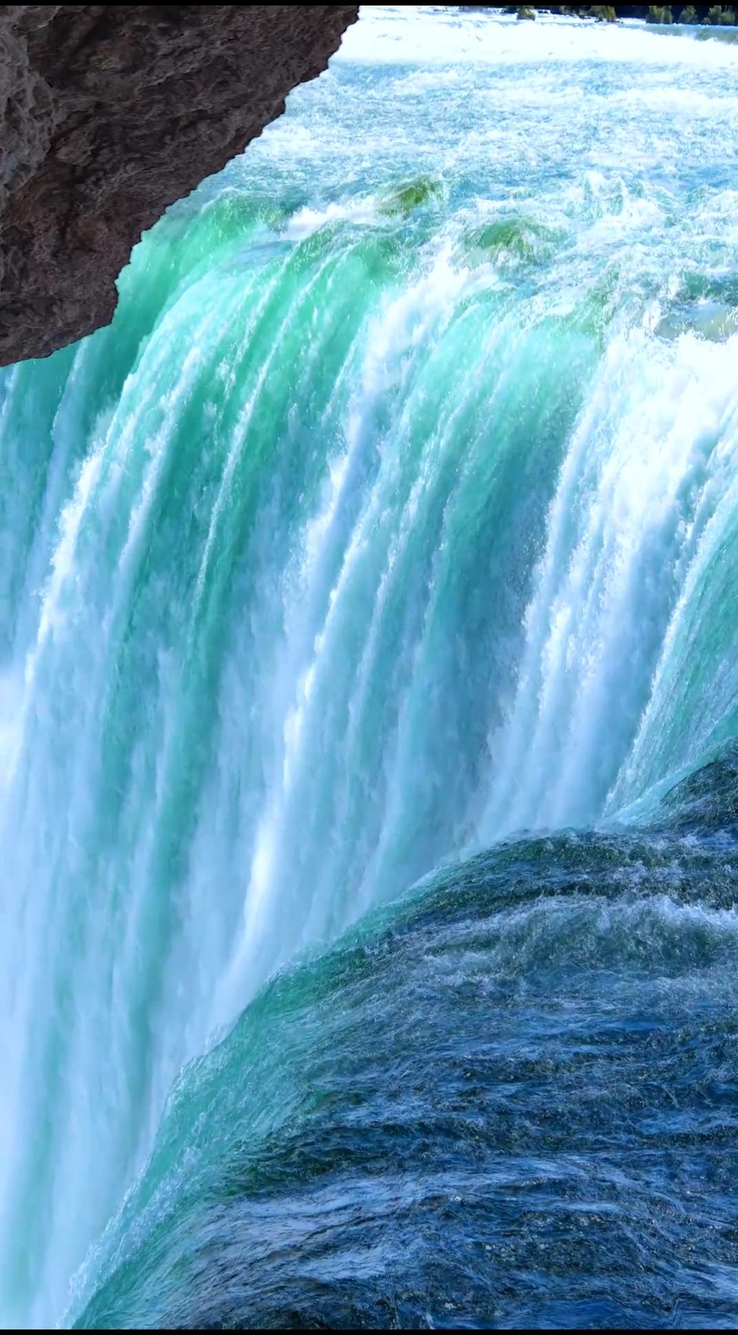 水木然说女人要过情关，男人要过欲关，以前没有听过这个说法，今天刚好听到了，