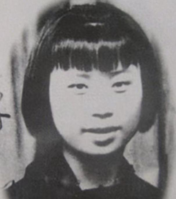 1941年，地下党员刘彩凤被捕，县长见她长得漂亮，心生歹念，对她威逼利诱：“只要