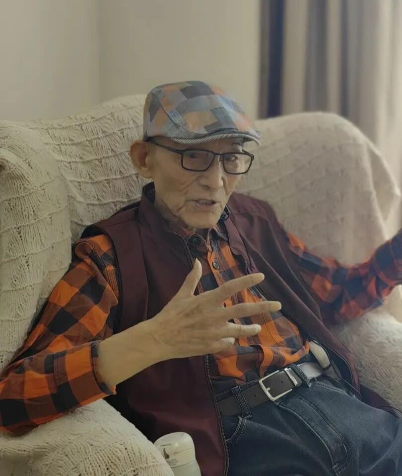 果然面相是会骗人的，游本昌就是个例子，他今年6月份还发视频祝福六一，可没想到