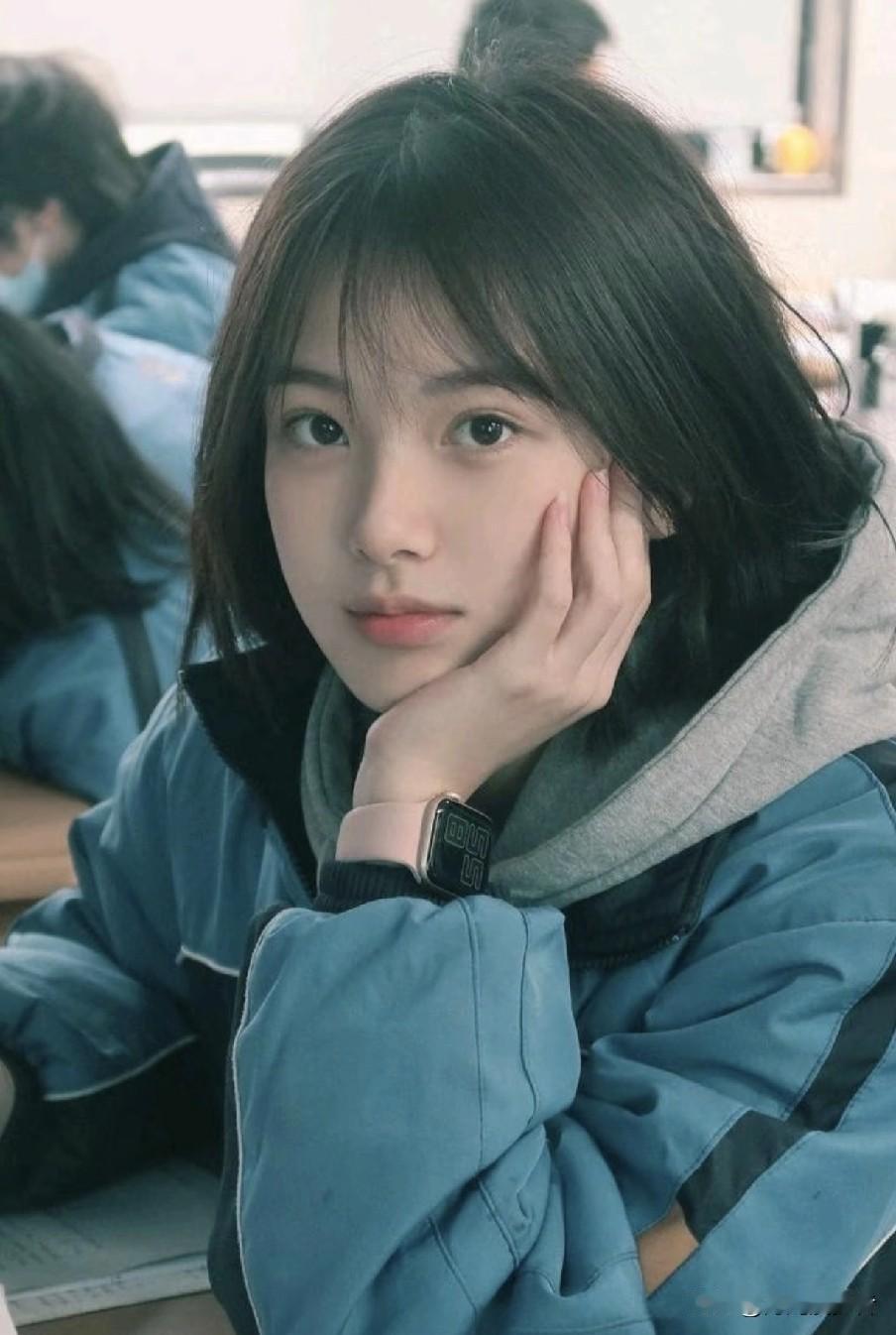 发现没有男人这一生最“牵挂”的不是老婆也不是孩子而是哪个爱而不得的人