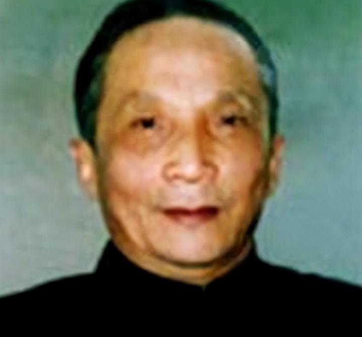 1956年，毛主席突然问道：“四”字加个“南”字，是什么字？1950年代