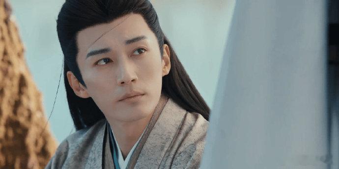 刘学义演慕容瑾和，天才之举。这部剧不仅帅，还有张力。