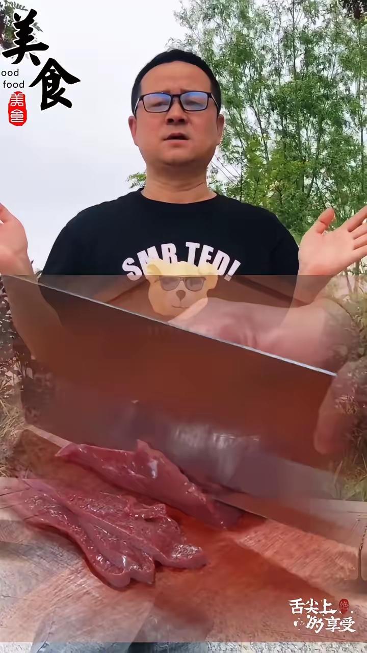 可能科学也无法解释这些食物到底有多强。·一、鸽子绿豆汤。恢复元气，浑身是劲。