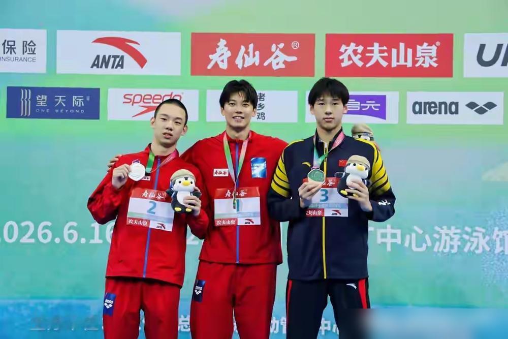 22岁的世界纪录保持者，李冰洁。在自己的地盘，全国冠军赛上，主动放弃了最稳的