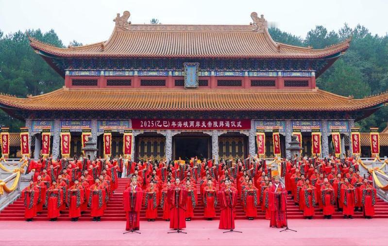 🐼新加坡联合早报10月27日写道:“在台湾光复80周年纪念日后,中国大陆官