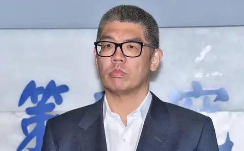 “亲美友日和中”这是多么刺耳的六个字啊！果然，铁骨铮铮连胜文，在听到这六个字之后