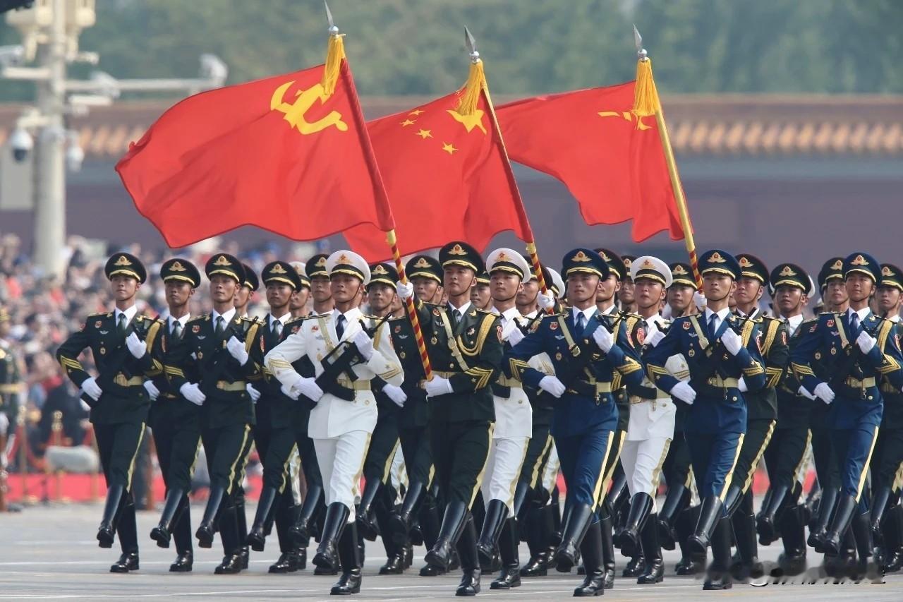 李尚福、魏凤和，两名上将被判死缓，军队系统刀刃向内开始整风了。5月8日，《解放军