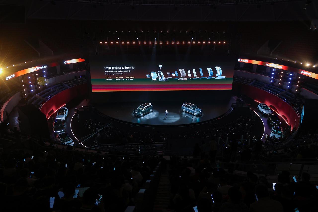 “最强9系”SUV是谁？这一票我想投给零跑D19！如今国内新能源SUV市场涌现