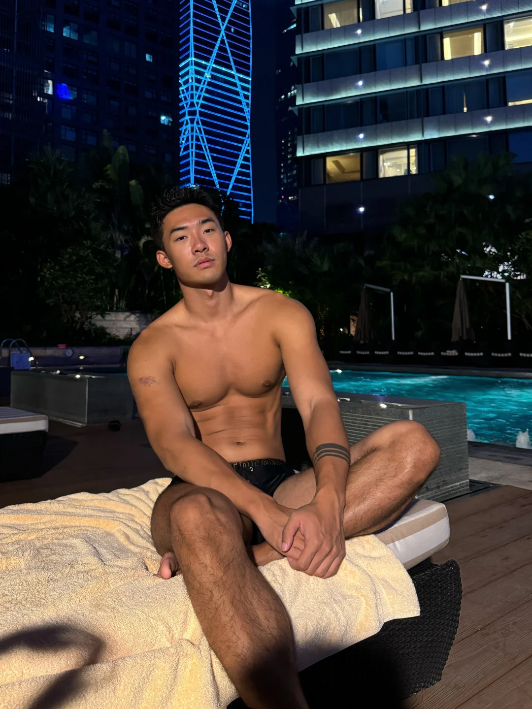 听说你喜欢会游泳的🏊