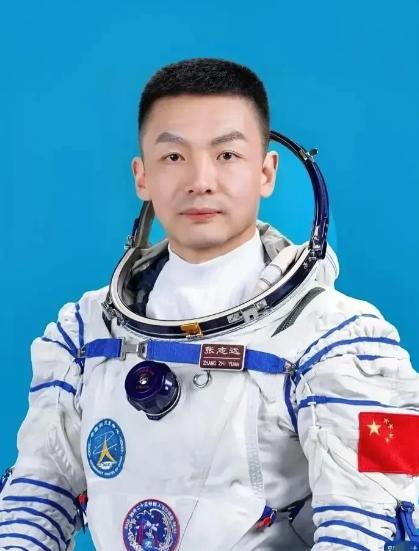 不查不知道，一查确实让人大开眼界。在神舟二十三号载人飞行任务乘组中，新晋航天员张