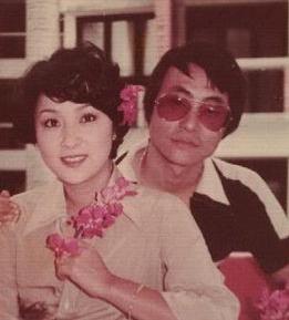 甄珍和林青霞是两种不同类型的美女，一个女人味十足，一个带点英气，她们都好美，但情